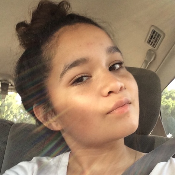 Kaylei Delcastillo - Poshmark Profile Picture of Kaylei Delcastillo (@kaysterrr75) on Poshmark