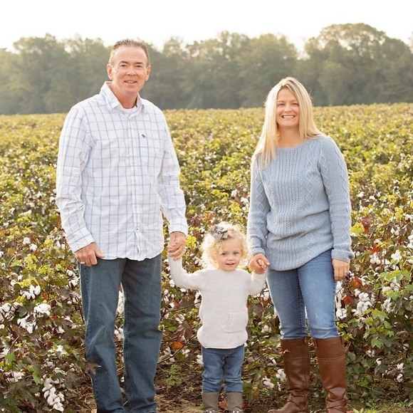 Profile Picture of Lisa Argo lucas (@largoal02) on Poshmark