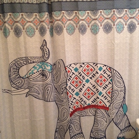 Profile Picture of Jessica Vandergriff (@jessicacalen) on Poshmark