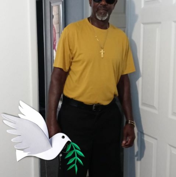 Profile Picture of Frank Austin (@rosewharry002) on Poshmark