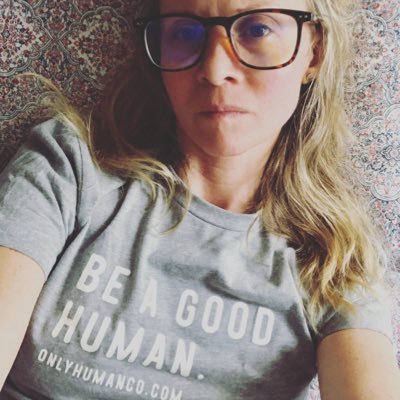 Profile Picture of Sunnysideofsarahon Twitter