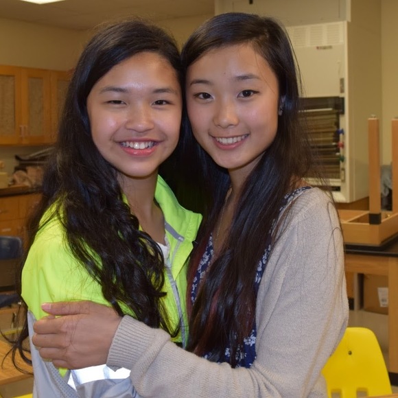 Profile Picture of Liz Wong (@lizwong104) on Poshmark