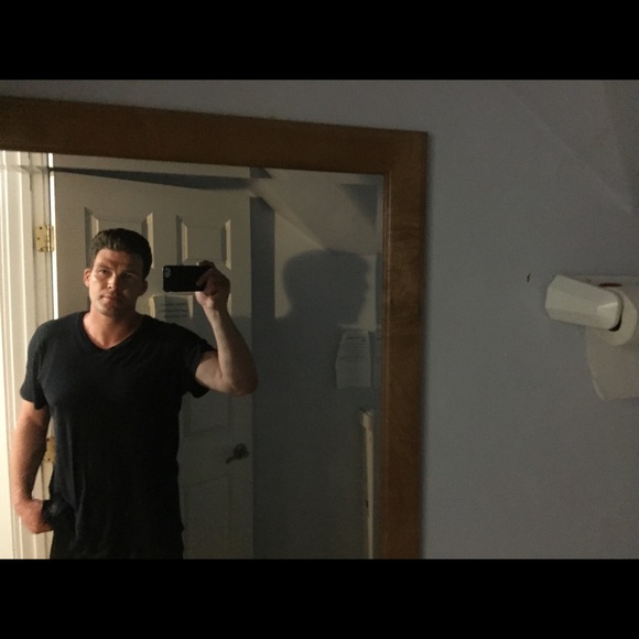 Profile Picture of Bryan Sonnen (@bryansonnen) on Poshmark