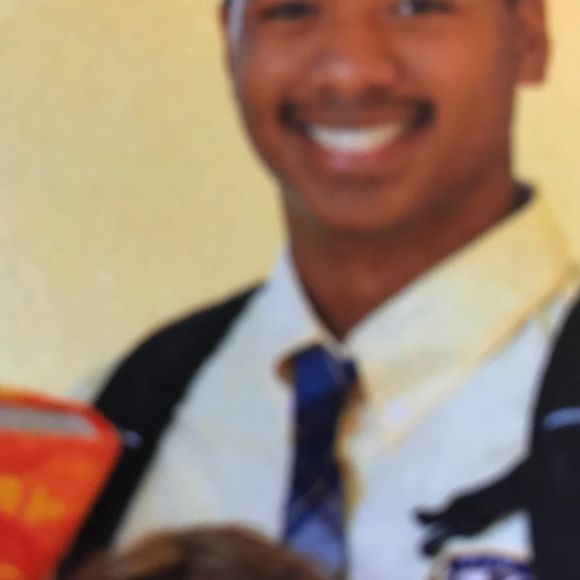 Profile Picture of Smehl Gallen (@smehlgk) on Poshmark