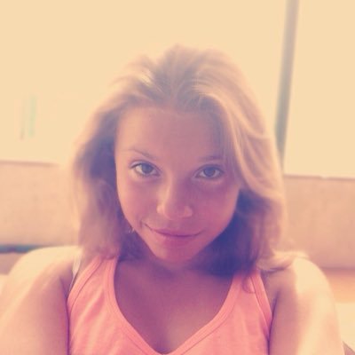 Profile Picture of Eve Audley (@eva_pechura) on Twitter