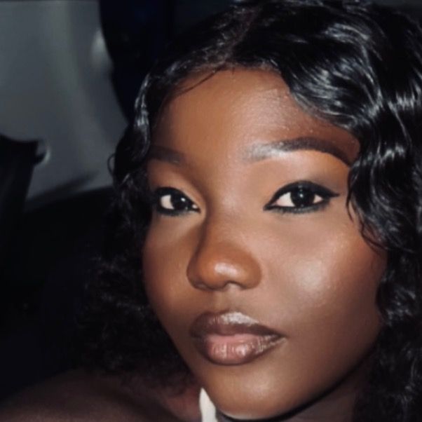 Profile Picture of Hândria Yolanda (@handria.yolanda) on Tiktok