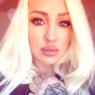 Profile Picture of James Elizabeth (@JamesElizabeth) on Twitter