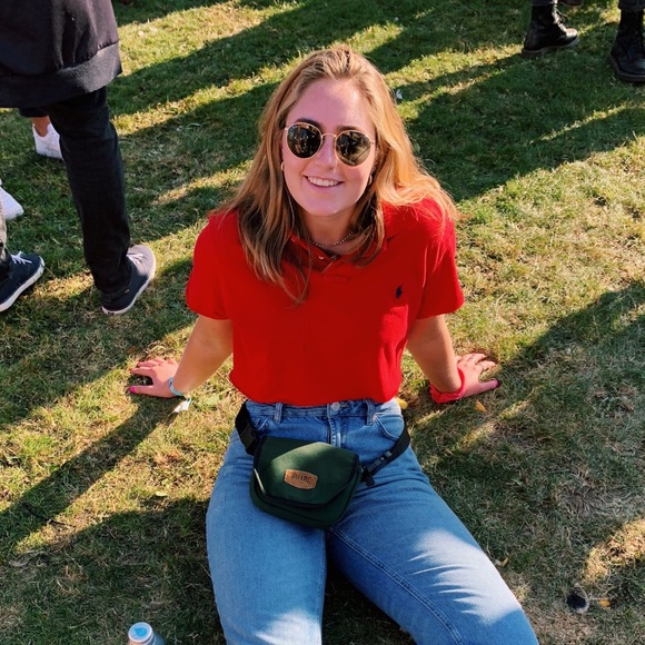 Profile Picture of Jessica Duckworth (@jessieduck) on Poshmark