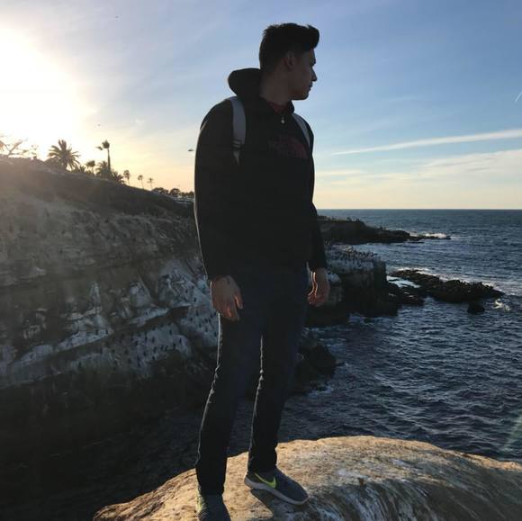 Profile Picture of David Acuna (@davidacuna120) on Poshmark