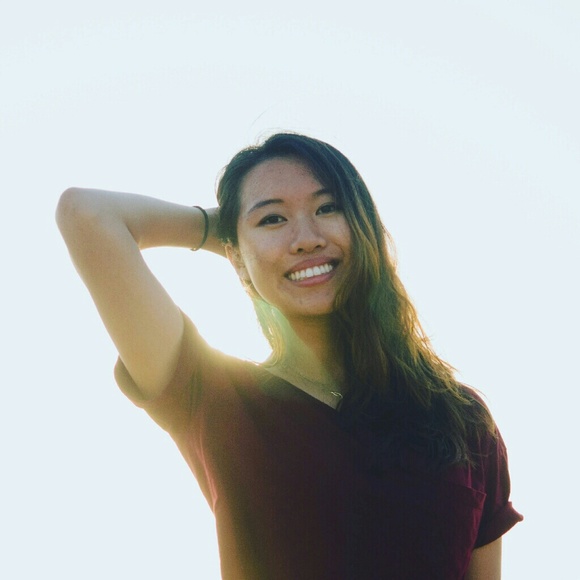 Profile Picture of Anne Yu (@smile12345) on Poshmark