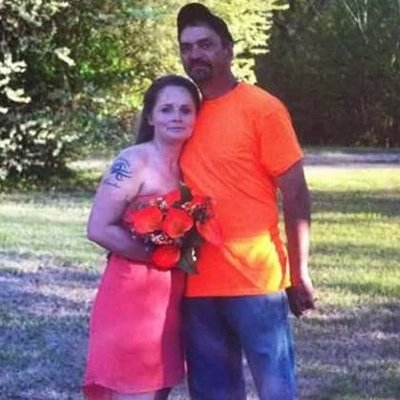 Profile Picture of TaraMurray&KerrySeal (@TaraKerry1976) on Twitter