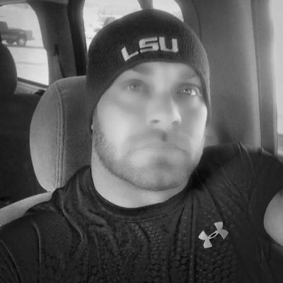 Profile Picture of Justin Kyle Babbitt (@pitbull1207) on Twitter