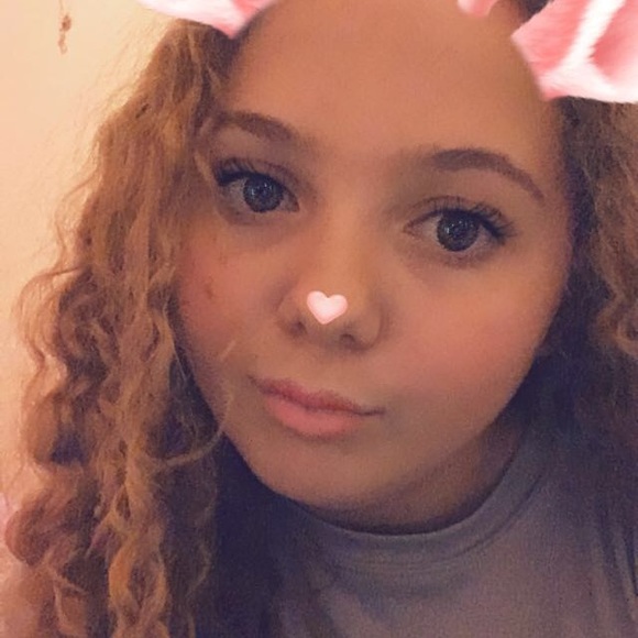 Profile Picture of Raylyn Paget (@raylyn2005) on Poshmark