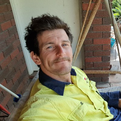 Profile Picture of Justin Skowron (@skov09) on Twitter