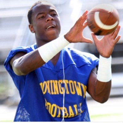 Profile Picture of Cory Perkins (@coryfootball48) on Twitter