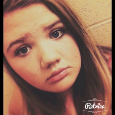 Profile Picture of Julia Klassen (@jklassen2001) on Twitter