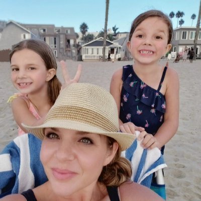 Profile Picture of Michelle DuFour Bielick (@DufourIs) on Twitter