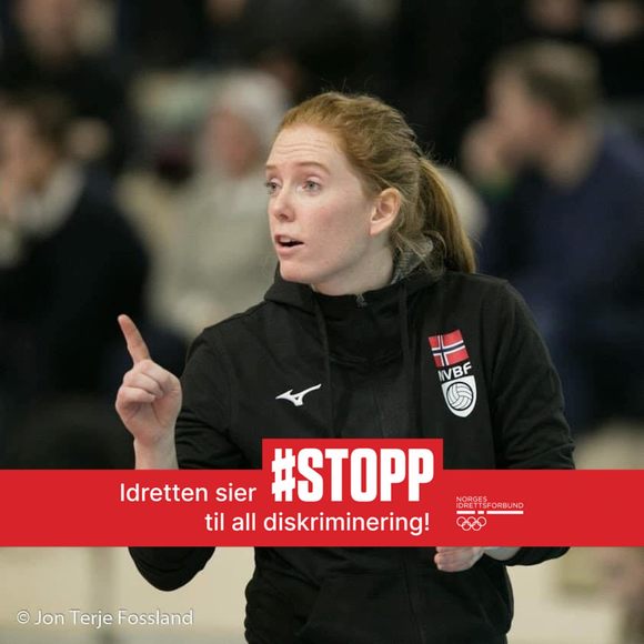 Profile Picture of Hazel Perrens (@hazelmp) on Poshmark