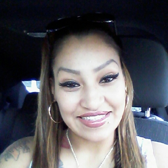 Audrey Ibarra - Poshmark Profile Picture of Audrey Ibarra (@audreyann1985) on Poshmark