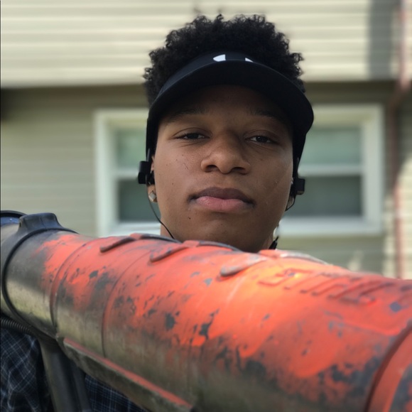 Profile Picture of Jermel Williams (@jermel002718) on Poshmark