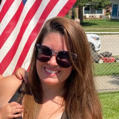 Profile Picture of Jill (@HarlowJ44) on Twitter