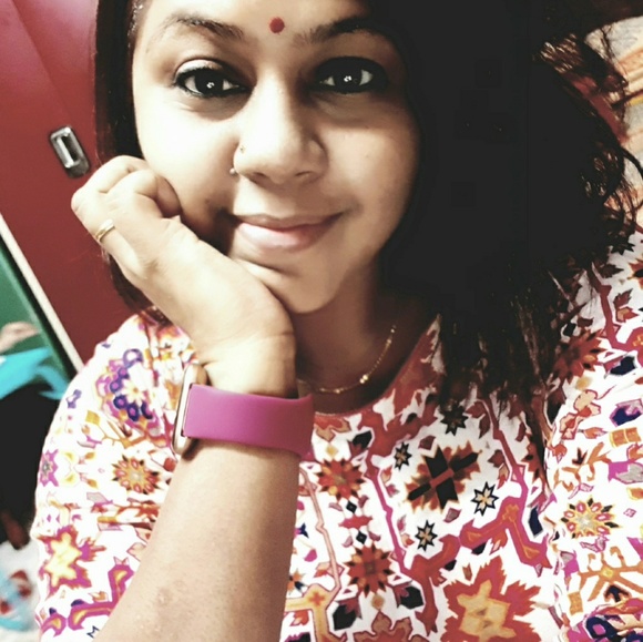 Profile Picture of Aruna Mishra (@arunamishra) on Poshmark