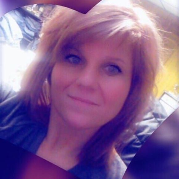 Profile Picture of Stephanie Tiegs (@sjtiegs) on Poshmark