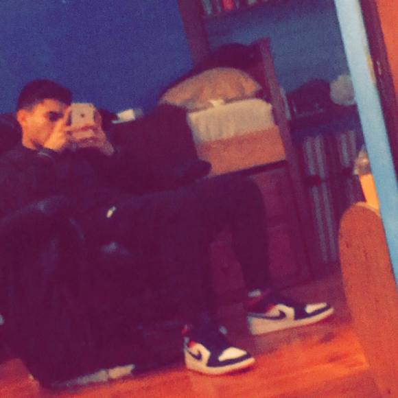 Profile Picture of Josue armando Chavarria (@josue_97) on Poshmark
