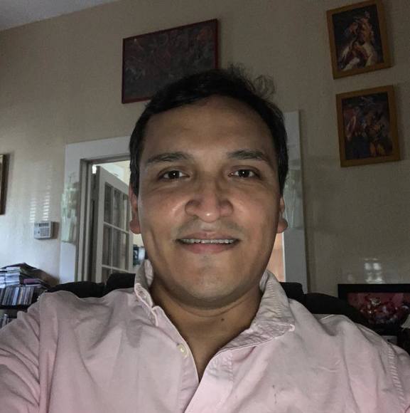 Profile Picture of Juan Cordova (@juan7904) on Poshmark