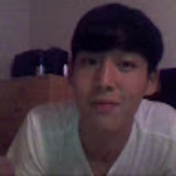 Profile Picture of Paul Lee (@paullee511) on Poshmark