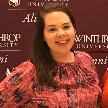 Profile Picture of Claire Weikle (@dzclaire) on Twitter