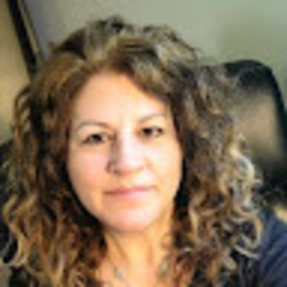 Profile Picture of Monica Darcangelo (@monicadarcangel) on Poshmark