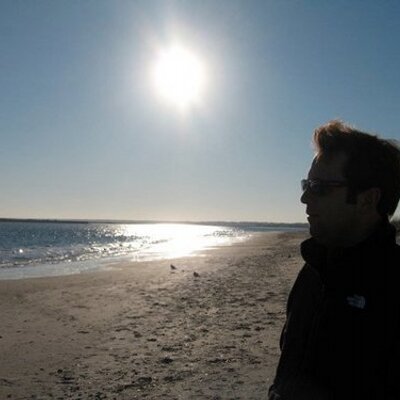 Profile Picture of Chris Cupples (@cchriscupples) on Twitter