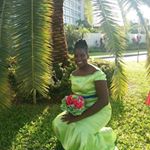 Profile Picture of loretta_coates (@t_h_e_r_e_sa) on Instagram