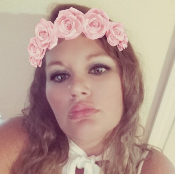 Profile Picture of Kimberly Mcmurray (@dlutz1952) on Poshmark