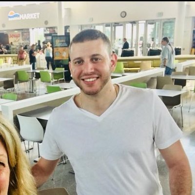 Profile Picture of Nick Milo (@Miillo26) on Twitter