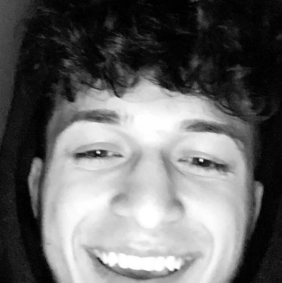 Profile Picture of Azis Lomidze (@azis1234) on Poshmark