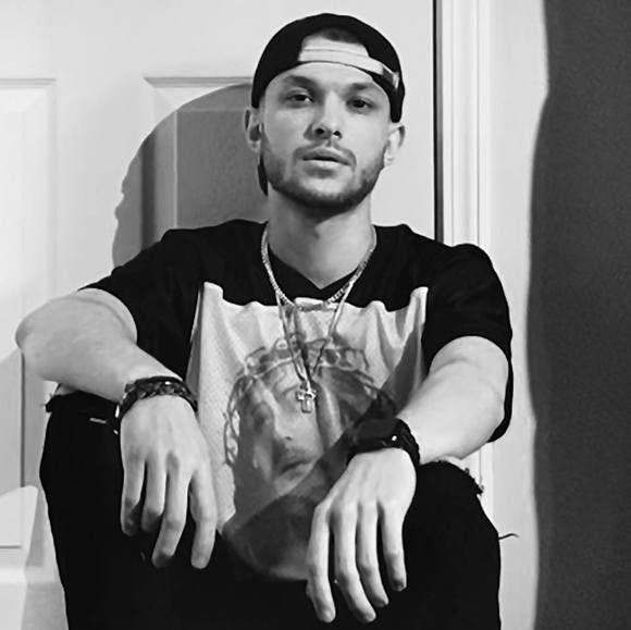 Profile Picture of Alex Belmont (@abelmont1996) on Poshmark