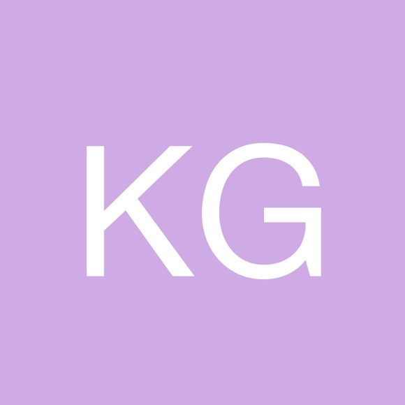 Profile Picture of Katherine Gregory (@kathgregory) on Poshmark