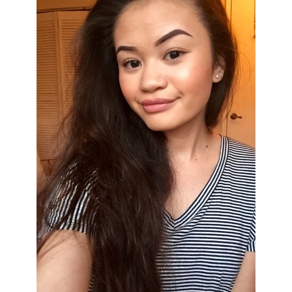 Profile Picture of Kaitlynn Watkinson (@ok_aitlynn) on Poshmark