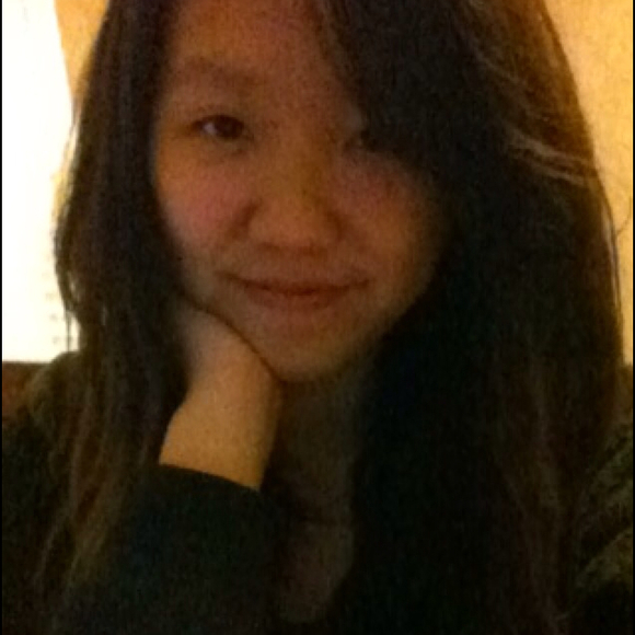 Profile Picture of Lily Sun (@lilysun) on Poshmark