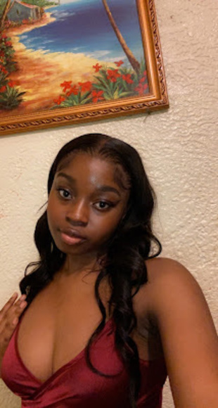 Profile Picture of Rodelaissa Icart (@rodelaissa3) on Poshmark