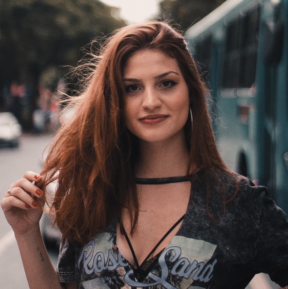 Profile Picture of Stella Alice (@holinraamsf) on Poshmark