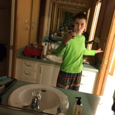 Profile Picture of Devin Graber (@dmgtheboosh) on Twitter