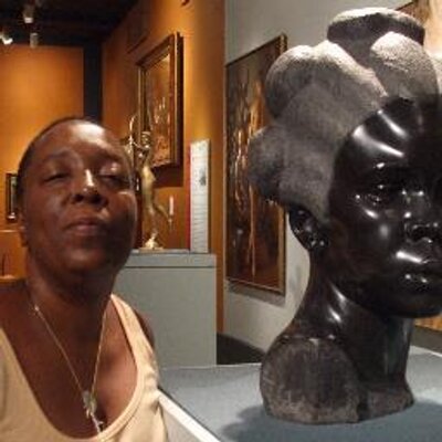Profile Picture of Lora Tucker (@inharmony2day) on Twitter