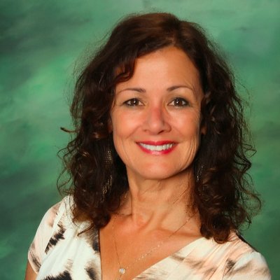 Profile Picture of Kim Earley (@earley45) on Twitter