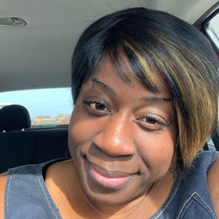 Lanier Renee - Facebook Profile Picture of Lanier Renee (@lanier.renee) on Facebook