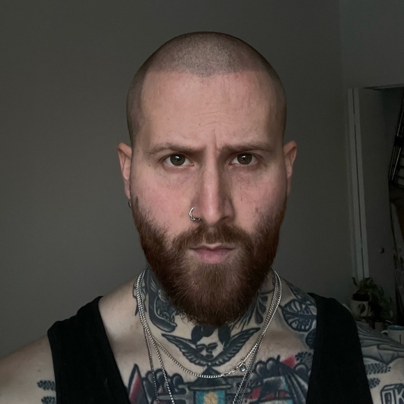 Profile Picture of Jeremy Wilde (@jeremy_wilde) on Poshmark