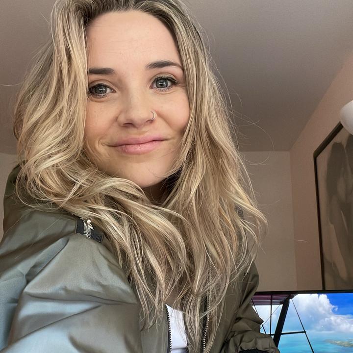 Profile Picture of Kristen Sweany (@kristensweany) on Tiktok