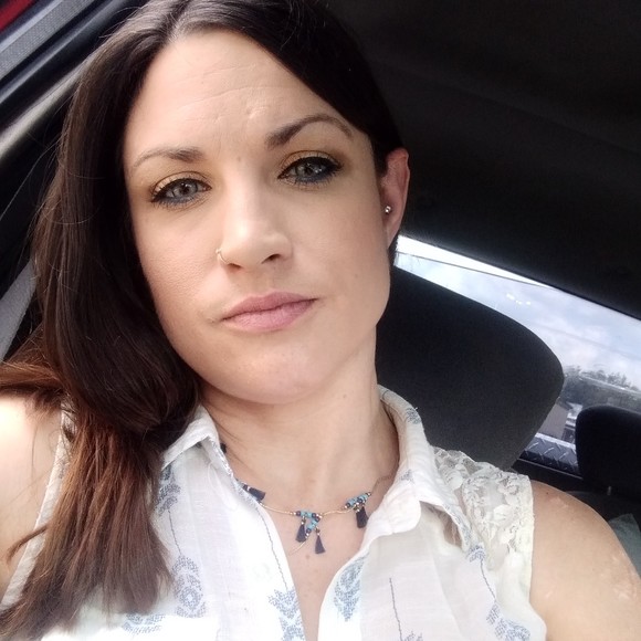 Profile Picture of Michell Brown (@esotericlea) on Poshmark